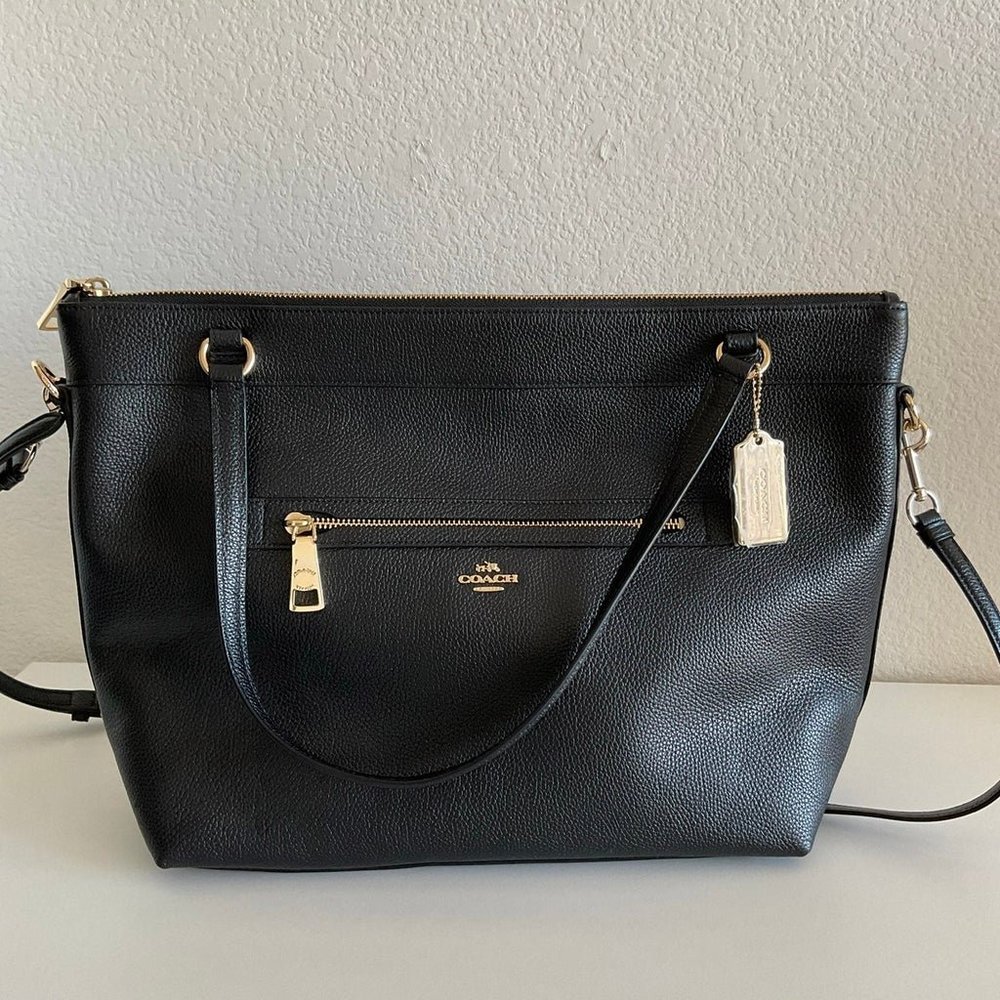 BRAND NEW Coach Crossbody Purse (Large)